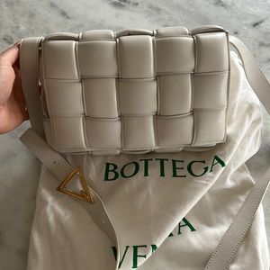 Bottega Veneta Padded Cassette - Chalk